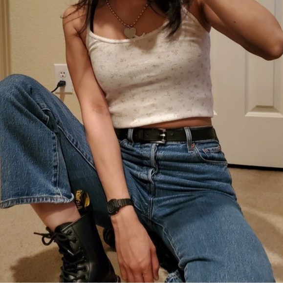 Brandy Melville Skylar Bow Tank - Picture 2 of 4